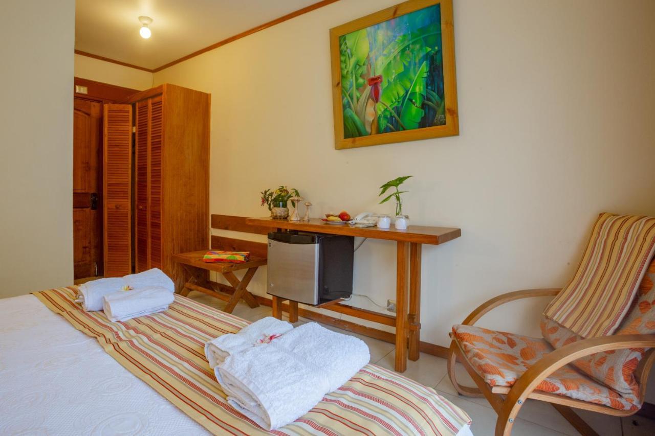 Hostal Uruhao Χάνγκα Ρόα Εξωτερικό φωτογραφία