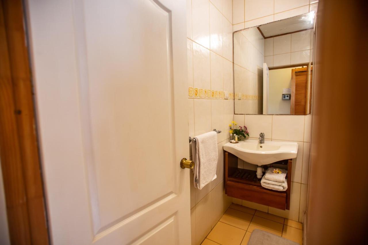 Hostal Uruhao Χάνγκα Ρόα Εξωτερικό φωτογραφία